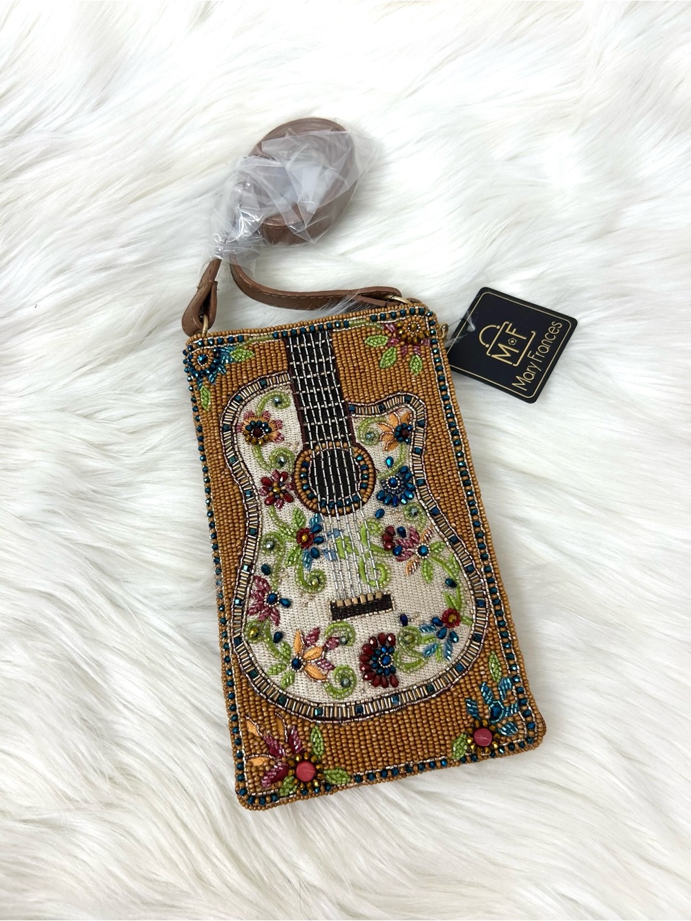 NWT Mary Frances Garden Groove Crossbody Beaded Phone Bag